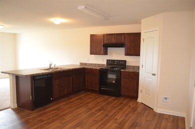 555 Arbor Ln, Huntington, IN 46750 - photo 7