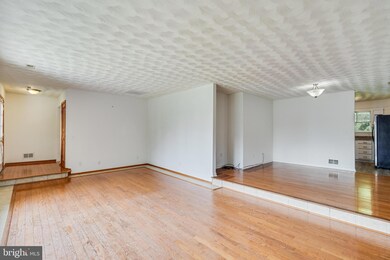 35840 Army Navy Dr, Mechanicsville, MD 20659 - photo 5