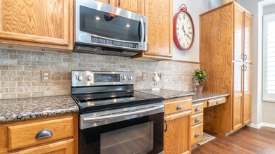 861 W Oriole Way-7