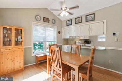 8119 Arrowhead Ct, Frederick, MD 21702 - photo 7