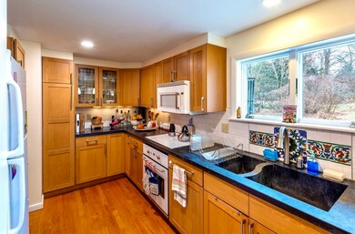 184 Glendale Rd, Amherst, MA 01002 - photo 7