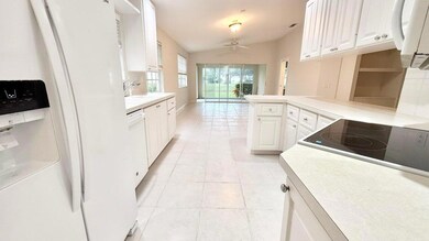 7701 Pine Island Way, West Palm Beach, FL 33411 - photo 4