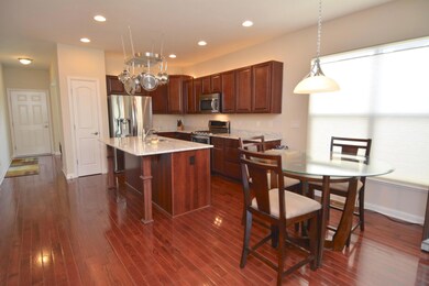 Eat-in Kitchen