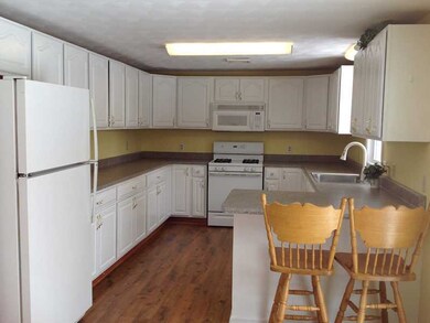 220 Glenruadh Ave, Erie, PA 16505 - photo 2