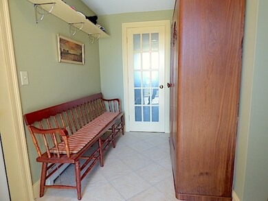 1033 Long St, Webster, NH 03303 - photo 5