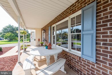 6011 Monroe Ave, Sykesville, MD 21784 - photo 2