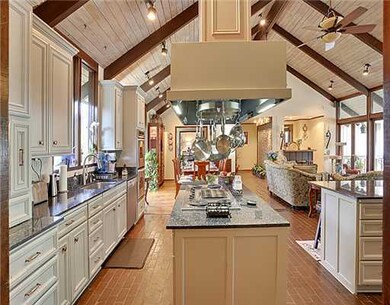 1220 W Fourth Ave, Picayune, MS 39466 - photo 4