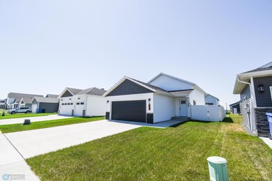 7223 27th St S, Fargo, ND 58104 - photo 2