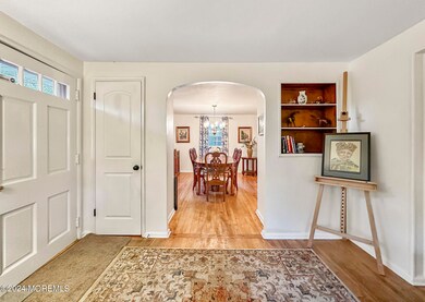 Foyer w/Built Ins