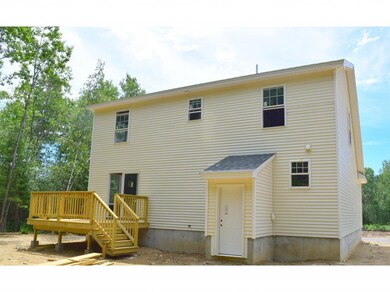 27 Millers Farm Dr, Rochester, NH 03868 - photo 2