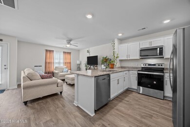 3101 Tatlock Way unit E, Greenville, NC 27834 - photo 5