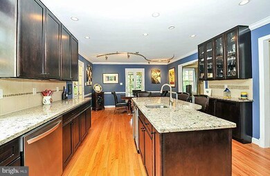 300 Crown View Dr, Alexandria, VA 22314 - photo 5