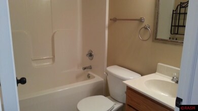 2302 Lake Ave, New Ulm, MN 56073 - photo 5