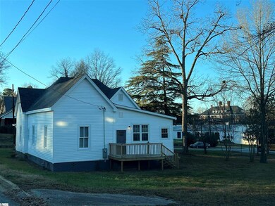 413 S Harper St, Laurens, SC 29360 - photo 3