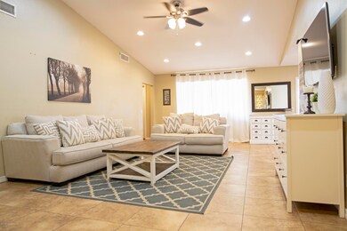 7532 E Dulciana Cir unit 6, Mesa, AZ 85208 - photo 4