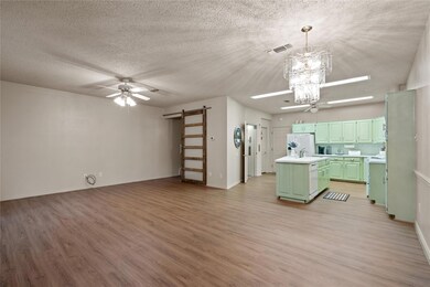 424 W Oak St, Weatherford, TX 76086 - photo 2