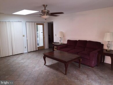 112 Smugglers Ct, Manahawkin, NJ 08050 - photo 3