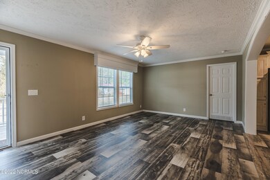 2727 Redgray Way-14