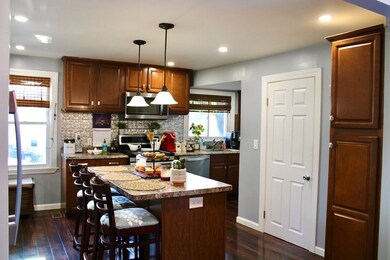 88 Cox St, Hudson, MA 01749 - photo 3