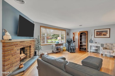 39 W Sand Lake Rd, Wynantskill, NY 12198 - photo 3