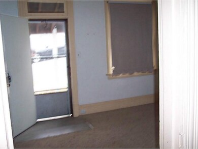 Living Room. apt 3