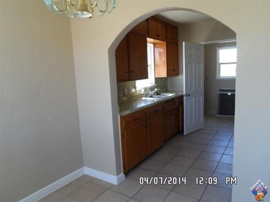 15853 N Mojave St, Mojave, CA 93501 - photo 6
