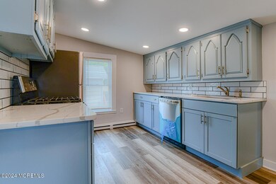 1738 Melrose Ave Belmar NJ-large-021-029