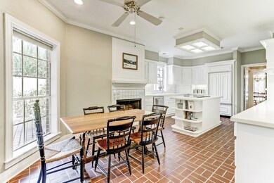 11827 Village Park Cir, Houston, TX 77024 - photo 5