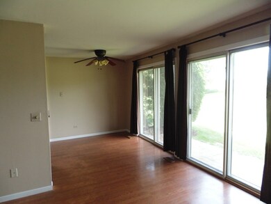 636 Mallard Ct unit 1C, Bartlett, IL 60103 - photo 3