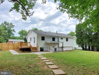 7511 Devries Dr, Lorton, VA 22079 - photo 5