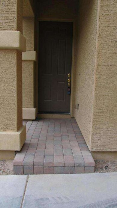 Note Paver Walkway