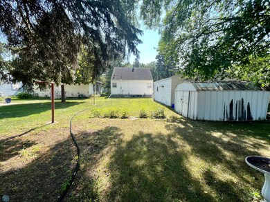 1629 6th Ave S, Fargo, ND 58103 - photo 4
