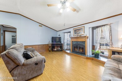 10 638ResweberHwy-43