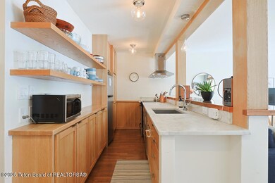 3730 N Lake Creek Dr unit 25-1-2, Wilson, WY 83014 - photo 4