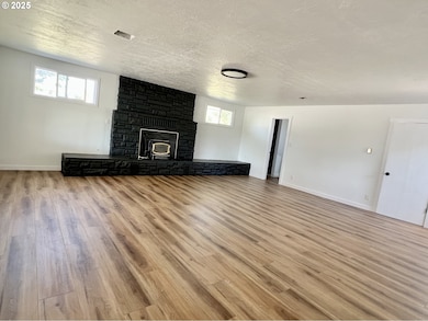 905 SW 11th St, Hermiston, OR 97838 - photo 7