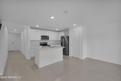 10111 Treasure Oaks Ct, Jacksonville, FL 32221 - photo 6