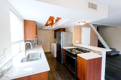 10432 N 10th St unit 3, Phoenix, AZ 85020 - photo 5