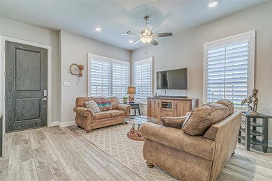 8213 Cotton Belt Ln, North Richland Hills, TX 76182 - photo 4