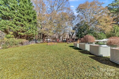 113 Marion St, Clover, SC 29710 - photo 7