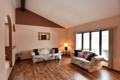 27027 S Juniper Dr, Crete, IL 60417 - photo 6