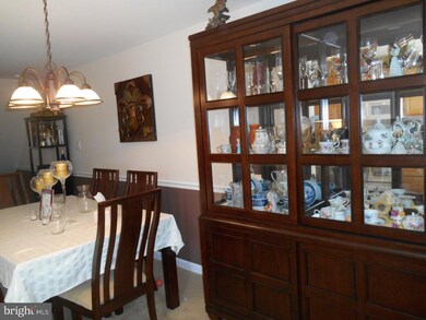 1080 Cedarwood Rd, Glenolden, PA 19036 - photo 7