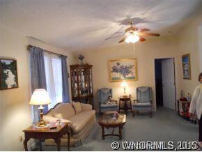 13 Countryside Dr, Hendersonville, NC 28792 - photo 3