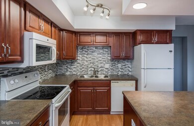 413 E 3rd St, Bernville, PA 19506 - photo 3