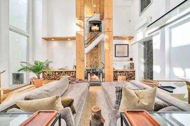 unlisted-address, New York, NY 10012 - photo 3