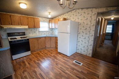 3179 Center St, Tippecanoe, IN 46570 - photo 6