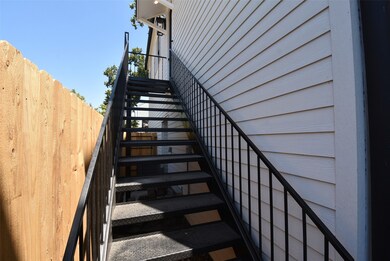 1203 Northwood St unit A, Houston, TX 77009 - photo 6