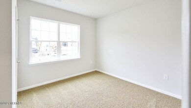 NC_New-Bern_320_Ginger_Drive_Cali_White_