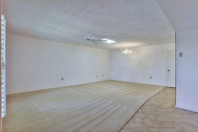 10541 W Wheatridge Dr, Sun City, AZ 85373 - photo 4