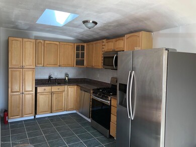 241 Ada Dr, Staten Island, NY 10314 - photo 3