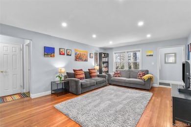 120 N Broadway unit 21D, Irvington, NY 10533 - photo 2